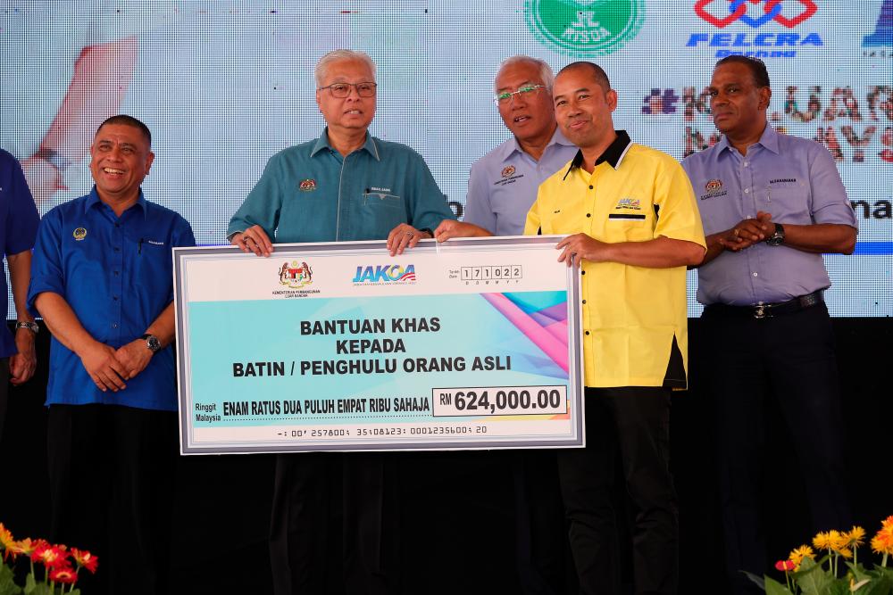 Orang Asli Tok Batin, Penghulu to get one-off payment of RM1,000 Orang Asli Tok Batin, Penghulu to get one-off payment of RM1,000