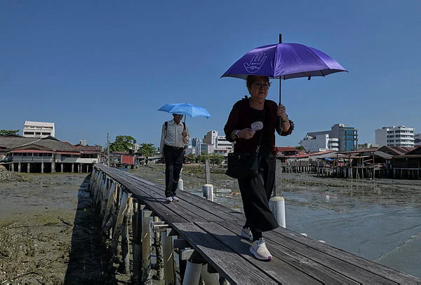 Heatwave: Experts warn of long-term health risks, heatstroke