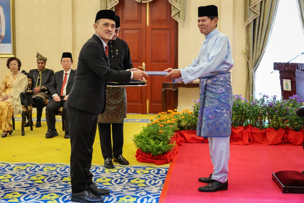 Goh Choon Aik sworn in as Penang exco member Goh Choon Aik sworn in as Penang exco member