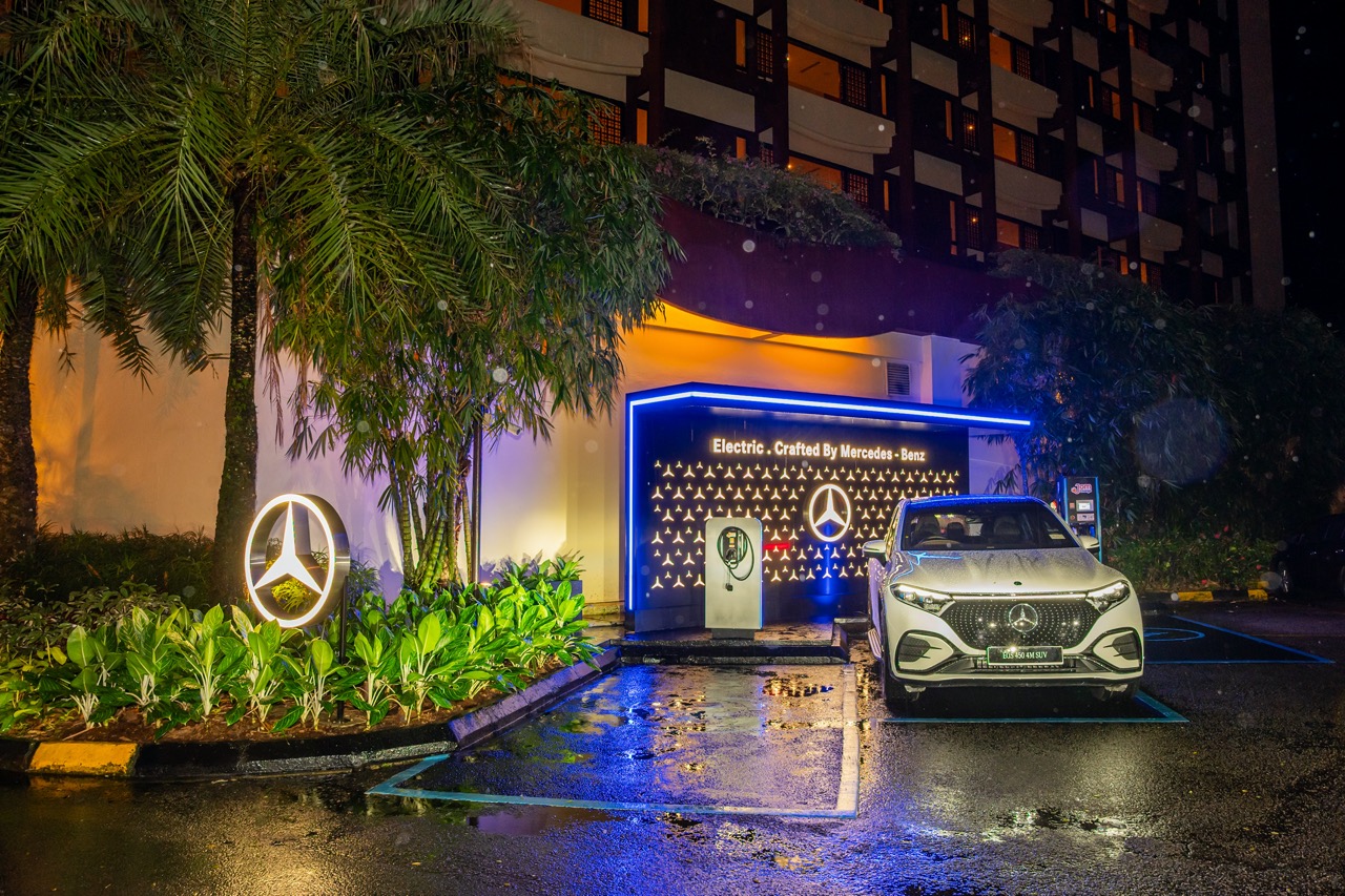 PISTON.MY-Mercedes-Benz-charging-station-at-Shangri-La_s-Rasa-Sayang-Penang_2-Large