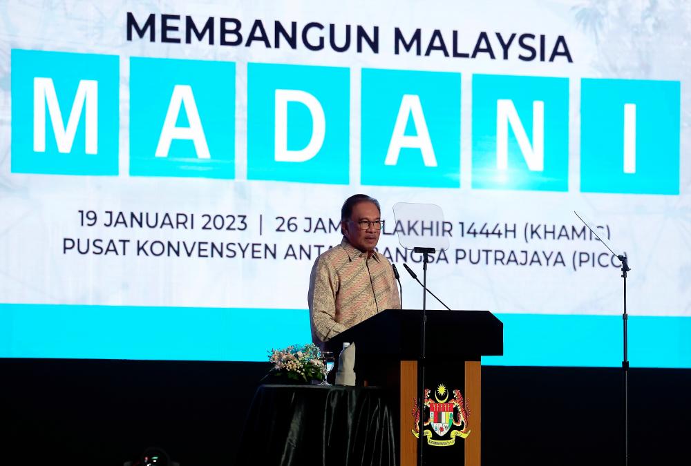PM: Kerajaan akan struktur semula ekonomi berlandaskan tiga keutamaan strategik PM: Kerajaan akan struktur semula ekonomi berlandaskan tiga keutamaan strategik