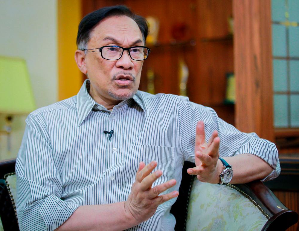 PM bermesyuarat dengan jabatan, agensi kerajaan fokus isu kos sara hidup