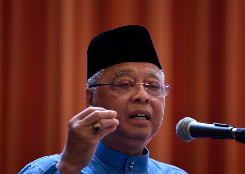 PM expresses condolences to family of fireman Mohd Firdaus PM expresses condolences to family of fireman Mohd Firdaus