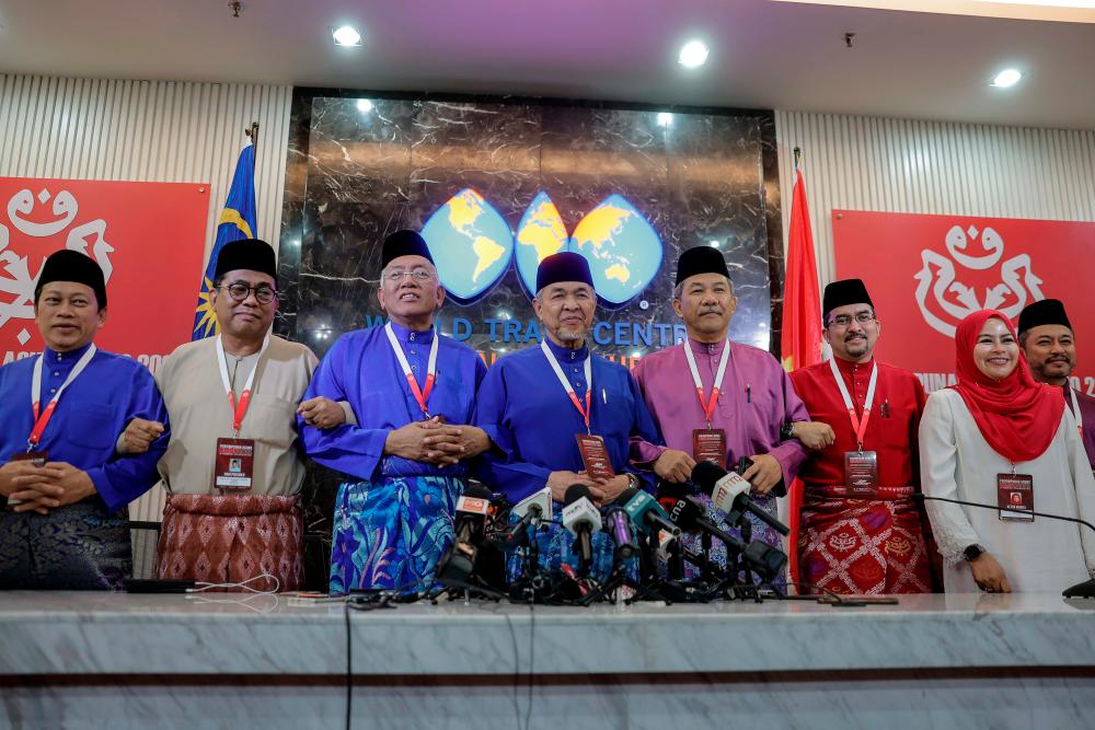 PRN: Umno lantik bapa angkat di enam negeri, fokus strategi gerak kerja - Zahid