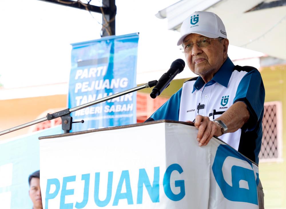 PRU15: Dr Mahathir mahu parti bentuk kerajaan pulih masalah negara PRU15: Dr Mahathir mahu parti bentuk kerajaan pulih masalah negara