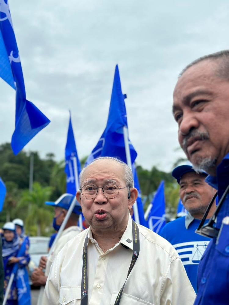 PRU15: Pembangunan di Gua Musang harus seiring dengan kemampuan penduduk - Ku Li PRU15: Pembangunan di Gua Musang harus seiring dengan kemampuan penduduk - Ku Li