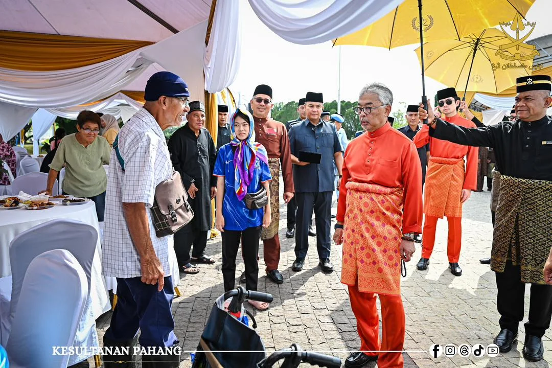 Pahang_Sultan_stresses_leader_s_duty_to_be_with_people_during_festive_seasons