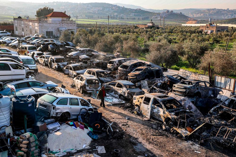 Palestinians count cost of Israeli reprisals in West Bank Palestinians count cost of Israeli reprisals in West Bank