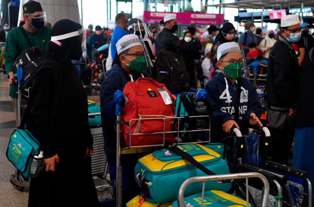 Pandemic forces Tabung Haji to review aid for pilgrims Pandemic forces Tabung Haji to review aid for pilgrims
