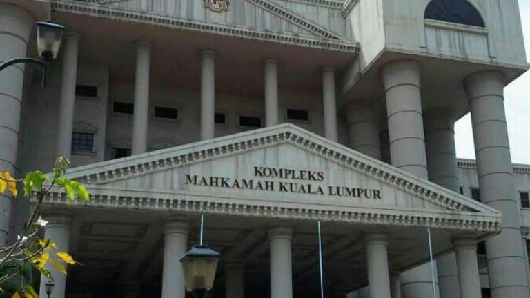 Pembantu restoran dipenjara sebulan, didenda kerana cabul, tunjuk kemaluan Pembantu restoran dipenjara sebulan, didenda kerana cabul, tunjuk kemaluan