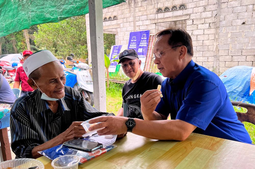 Penerimaan baik kaum Cina, India di Simpang Renggam petanda positif terhadap BN Penerimaan baik kaum Cina, India di Simpang Renggam petanda positif terhadap BN