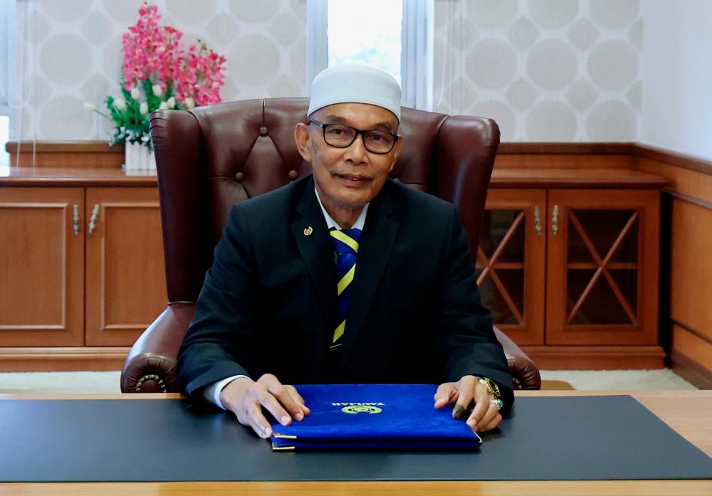 Perlis to give special financial aid of RM700 to state civil servants