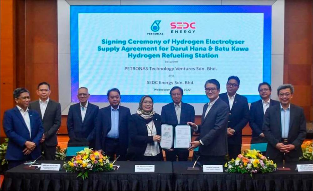 Petronas, SEDC Energy collaborate to spur adoption of hydrogen, renewable oil in Sarawak