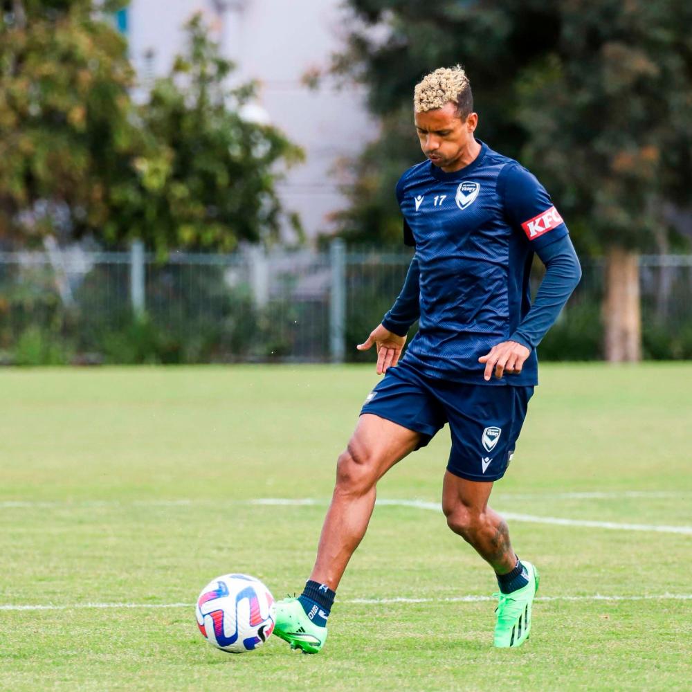 Photobombed Nani declares Australia football culture alive and well
