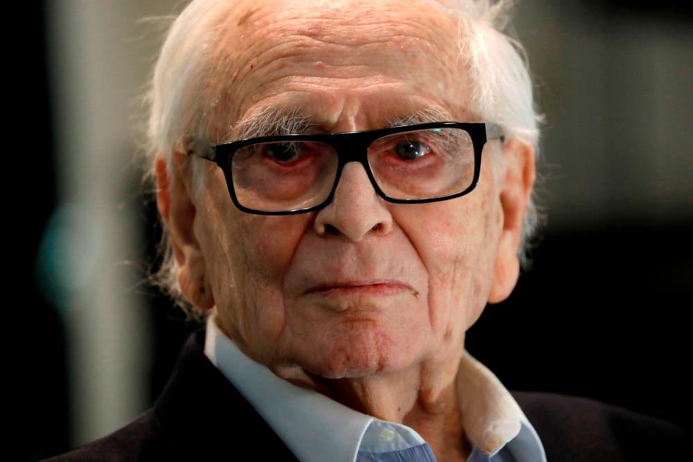 Pierre Cardin, father of fashion branding, dies at 98 Pierre Cardin, father of fashion branding, dies at 98