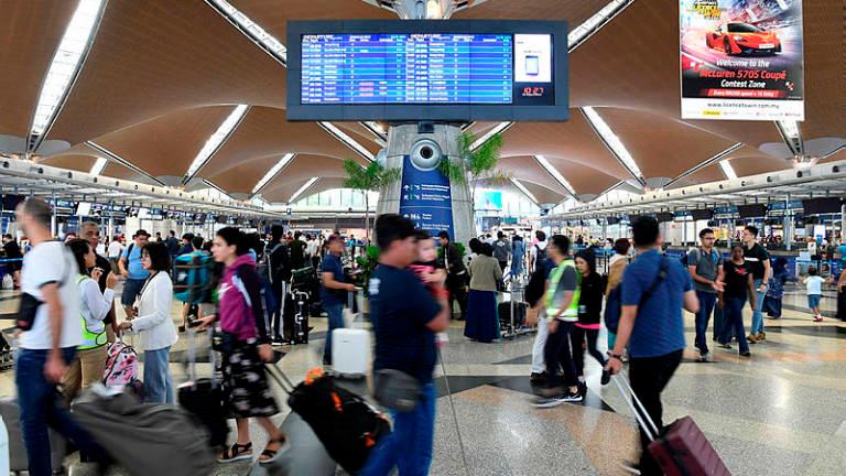 Police deployment at KLIA, klia2 to ensure travelers comply with SOP