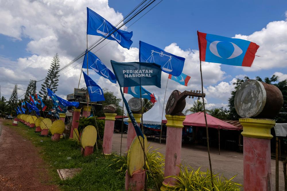 Police investigate political party flag burning incidents Police investigate political party flag burning incidents