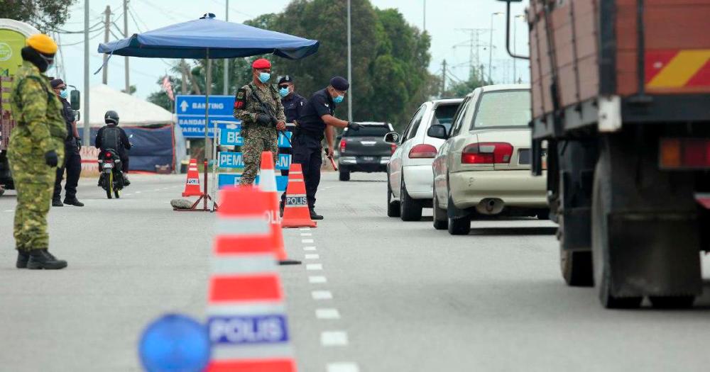 Police to increase checks, monitoring of public areas as Covid-19 cases rise - IGP Police to increase checks, monitoring of public areas as Covid-19 cases rise - IGP