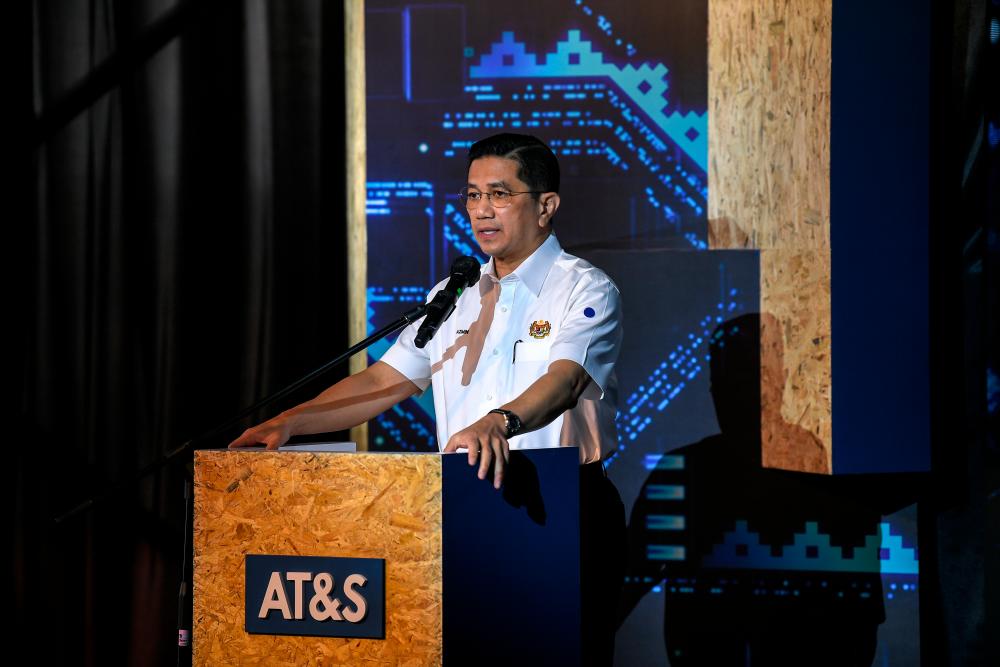 Polis Melaka buka empat kertas siasatan berkaitan berita palsu sejak 4 Okt Polis Melaka buka empat kertas siasatan berkaitan berita palsu sejak 4 Okt