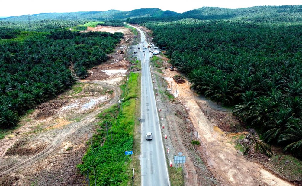 Poor infrastructure behind high unemployment, poverty in Sabah: Bung Moktar Poor infrastructure behind high unemployment, poverty in Sabah: Bung Moktar