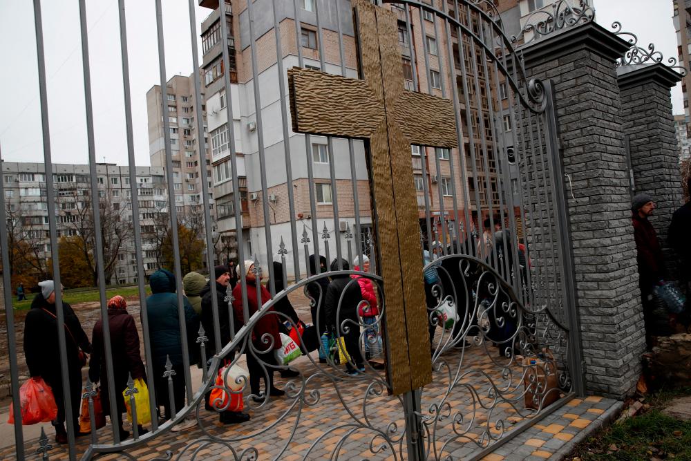 Power restored in Ukrainian city of Kherson, senior presidential aide says Power restored in Ukrainian city of Kherson, senior presidential aide says