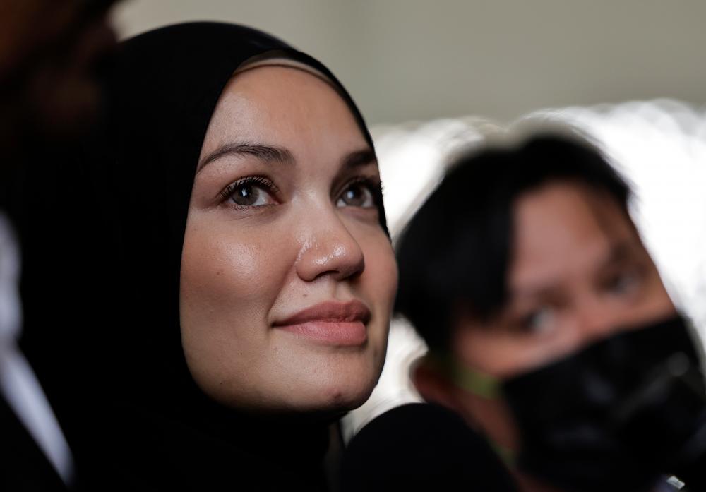 Puteri Sarah gets leave to initiate contempt of court proceedings against Ira Kazar Puteri Sarah gets leave to initiate contempt of court proceedings against Ira Kazar