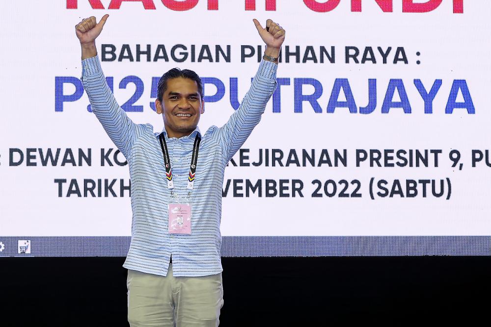 Radzi wins Putrajaya parliamentary seat, defeats Tengku Adnan Radzi wins Putrajaya parliamentary seat, defeats Tengku Adnan