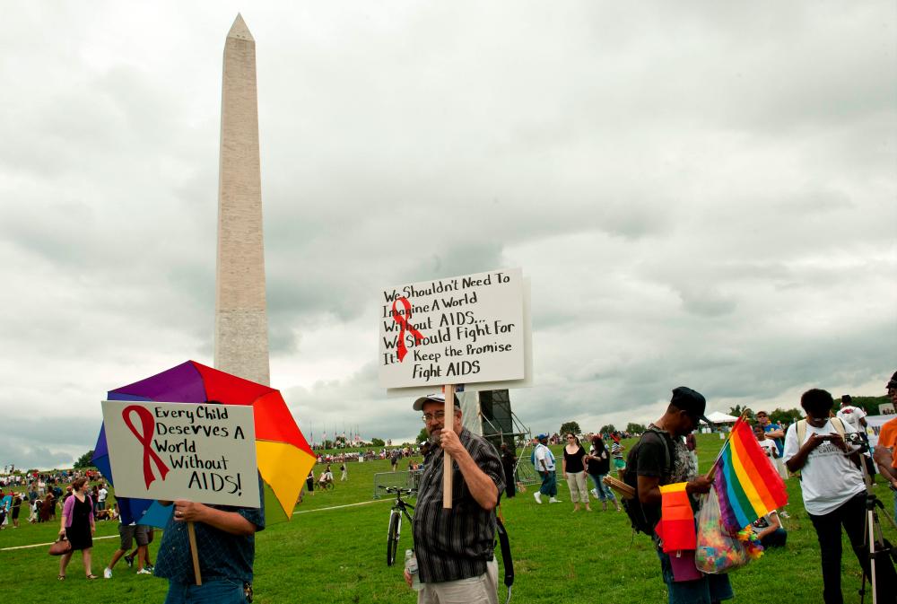 Rate of HIV infections in US fell by 73% from mid-1980s peak to 2019: study Rate of HIV infections in US fell by 73% from mid-1980s peak to 2019: study