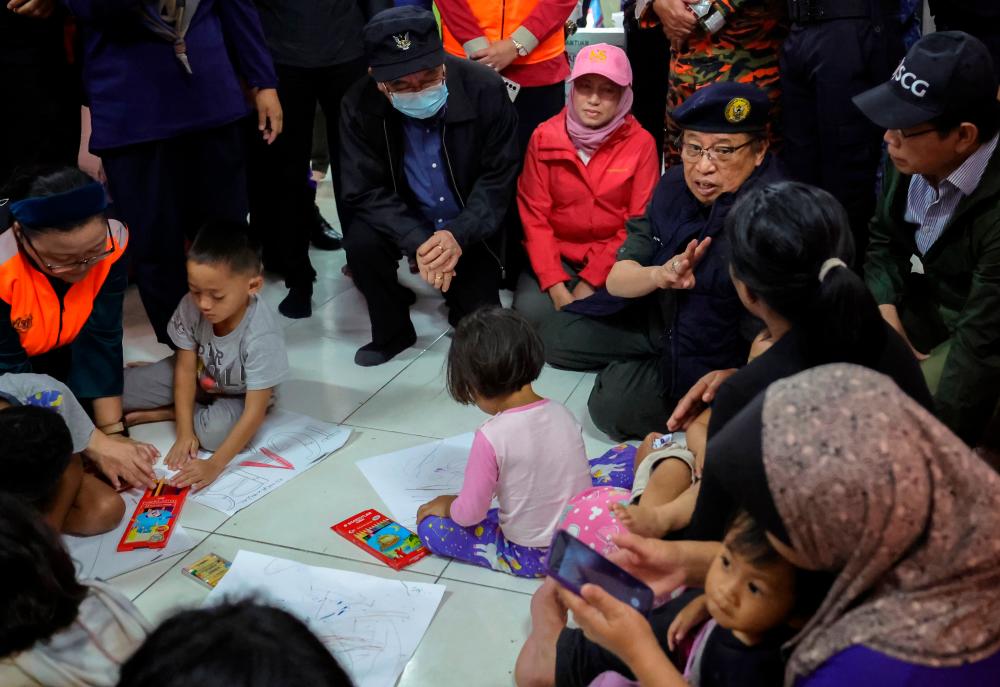 Reluctance to relocate hindering efforts to resolve flood woes in S’wak interior: Abang Johari Reluctance to relocate hindering efforts to resolve flood woes in S’wak interior: Abang Johari