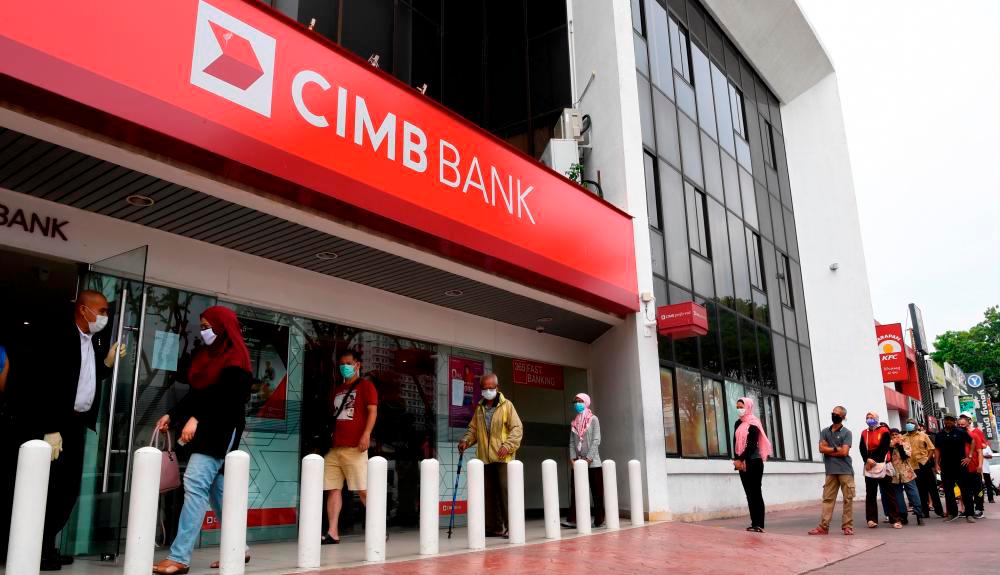 Report: Rejected by banks, SMEs turn to moneylenders for loans Report: Rejected by banks, SMEs turn to moneylenders for loans
