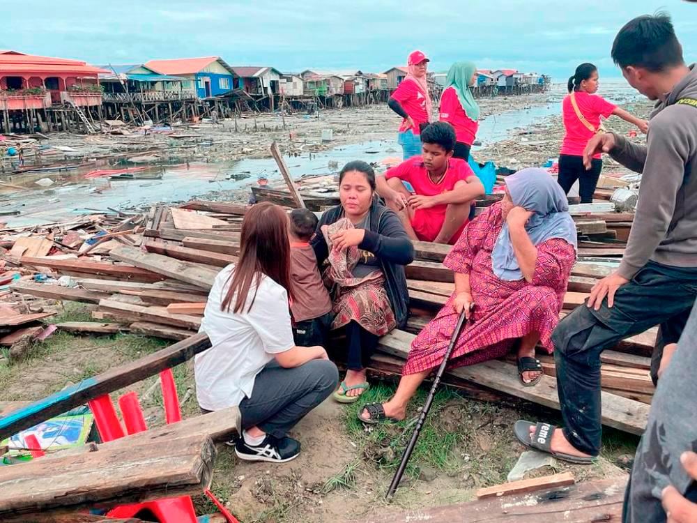 Rising tide forces family of six to sleep in car