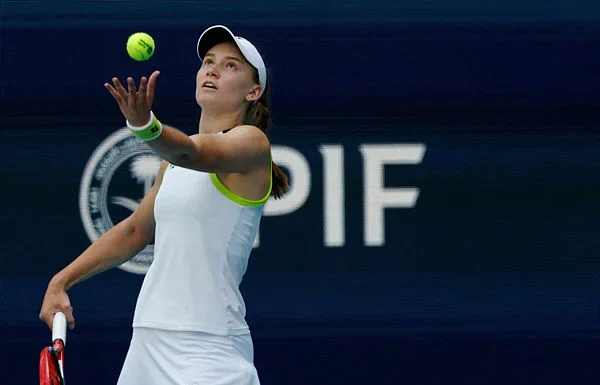 Rybakina rallies past Pegula to reach Miami Open semi-finals