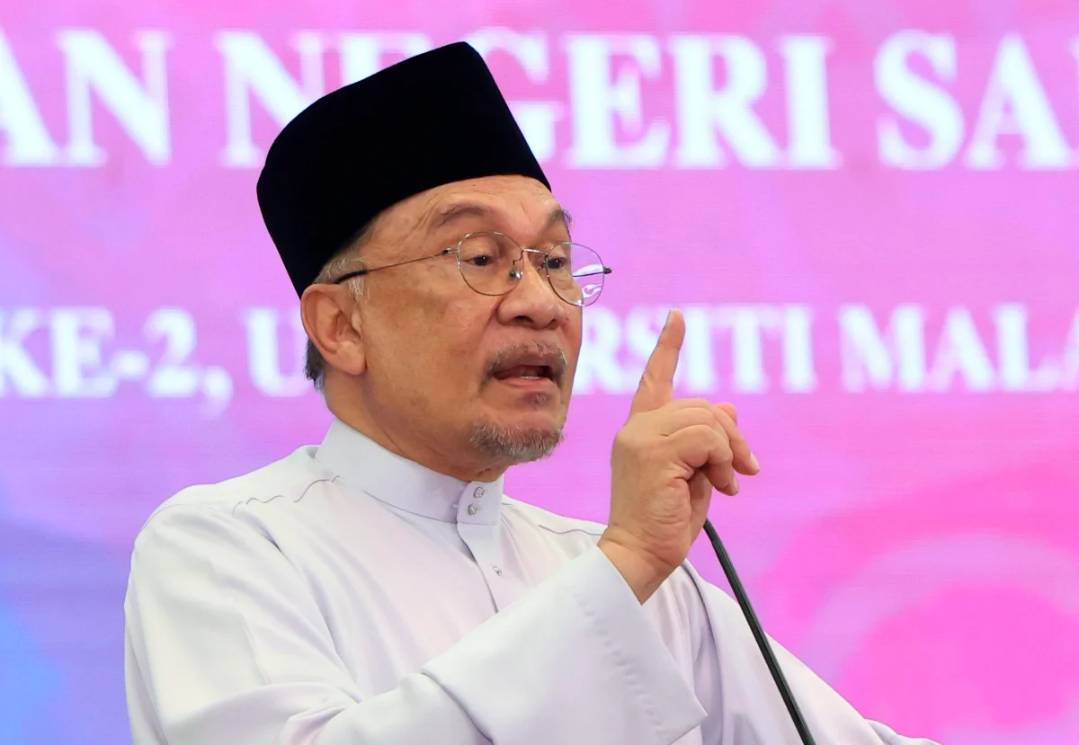 PM urges moderation, compassion in Aidilfitri celebrations