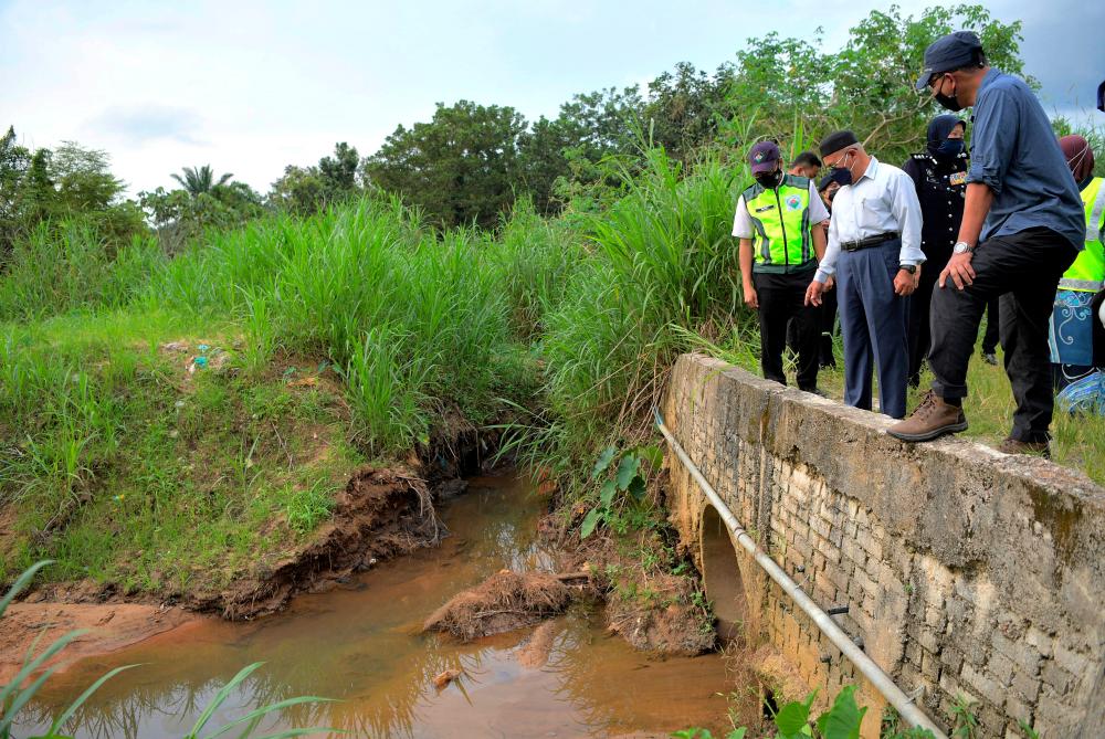 SOP monitoring stepped up at public places in KL, Putrajaya - Shahidan SOP monitoring stepped up at public places in KL, Putrajaya - Shahidan