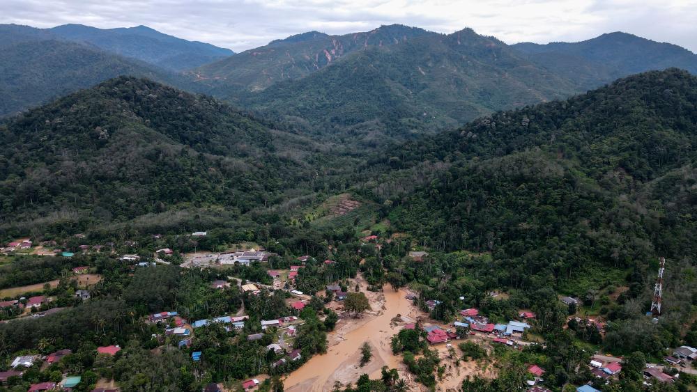 SPRM cari unsur rasuah, salah laku dalam projek ladang durian di Gunung Inas SPRM cari unsur rasuah, salah laku dalam projek ladang durian di Gunung Inas