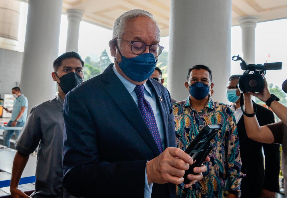 SRC appeal: Apex Court tells Najib to apply for Queen’s Counsel by May 20