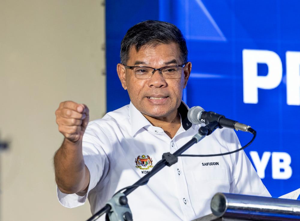 Saifuddin: Citizenship amendment on overseas-born children of Malaysian mothers has huge impact on KDN