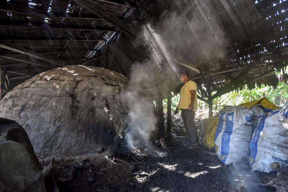 Sarawak tax revenue from petroleum products to help those impacted by pandemic