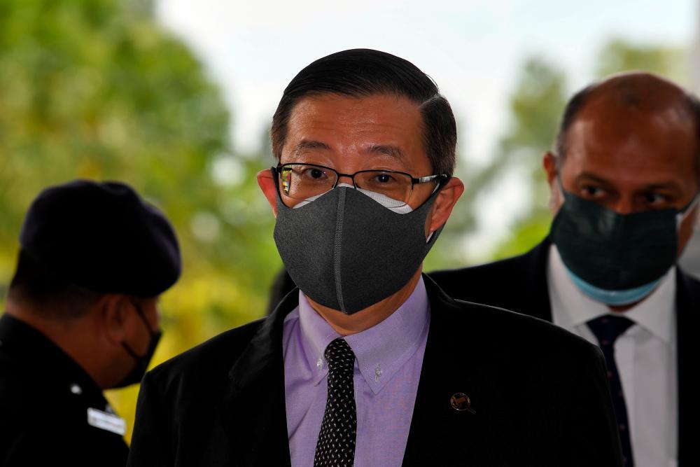 Saya bayar RM19 juta untuk hentikan siasatan terhadap Lim: Saksi Saya bayar RM19 juta untuk hentikan siasatan terhadap Lim: Saksi