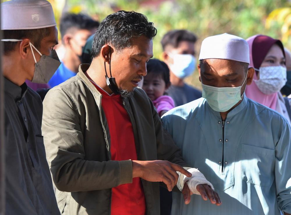 Saya sempat dengar isteri sebut Allahuakhbar sebelum dirempuh: Suami