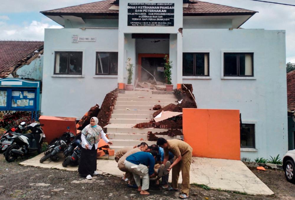 Sekurang-kurangnya 46 maut akibat gempa bumi Cianjur, Indonesia