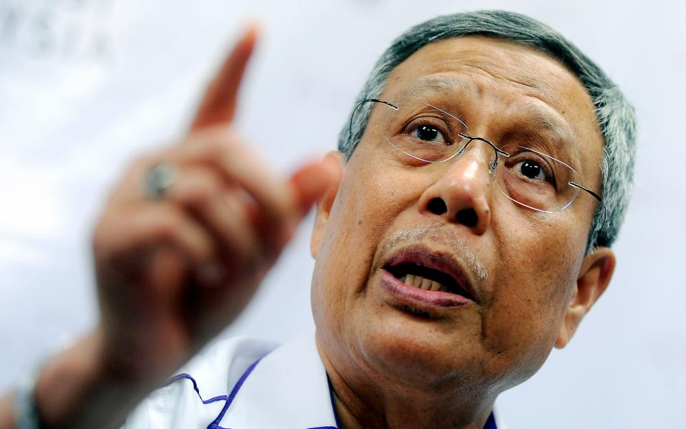 Selangor bans politicians teaching Islam Selangor bans politicians teaching Islam