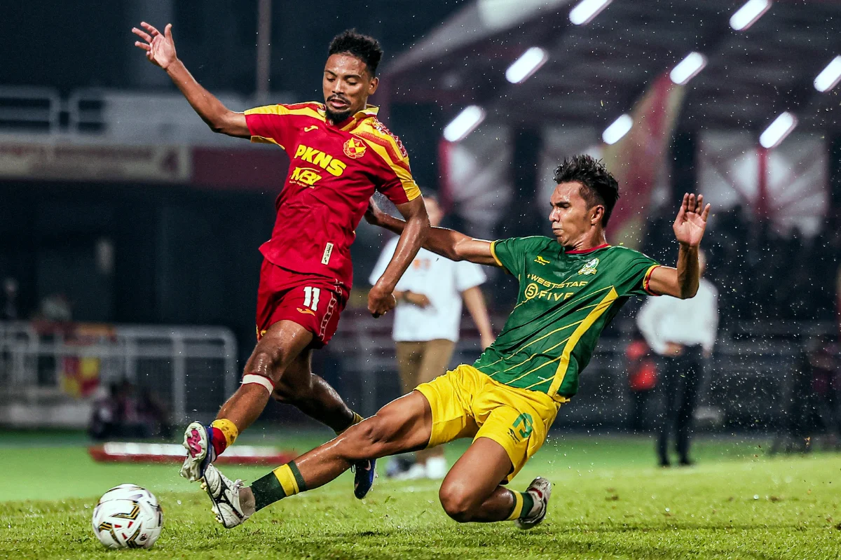 Selangor_FC_reclaim_second_spot_with_4-0_win_over_Immigration_FC