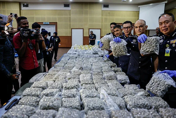 Selangor_police_smash_two_drug_syndicates__seize_RM14_6_million_haul Selangor police smash two drug syndicates, seize RM14.6 million haul