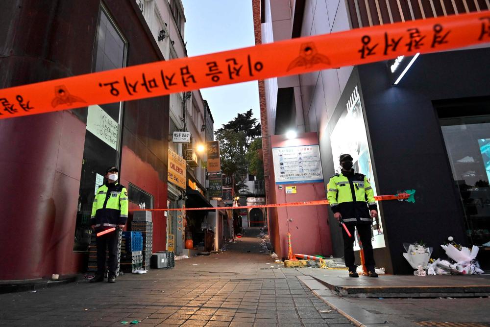 Seoul police chief quizzed over Itaewon crowd crush