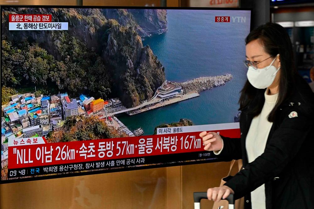 Seoul warns people on island to shelter in bunkers after N Korea missile launch Seoul warns people on island to shelter in bunkers after N Korea missile launch