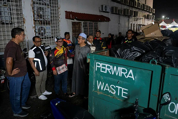 Seremban_Ramadan_bazaar_traders_face_deposit_loss_for_poor_hygiene Seremban Ramadan bazaar traders face deposit loss for poor hygiene