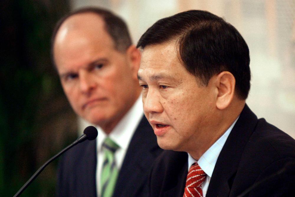 Singapore airport chairman quits amid fury over maid case