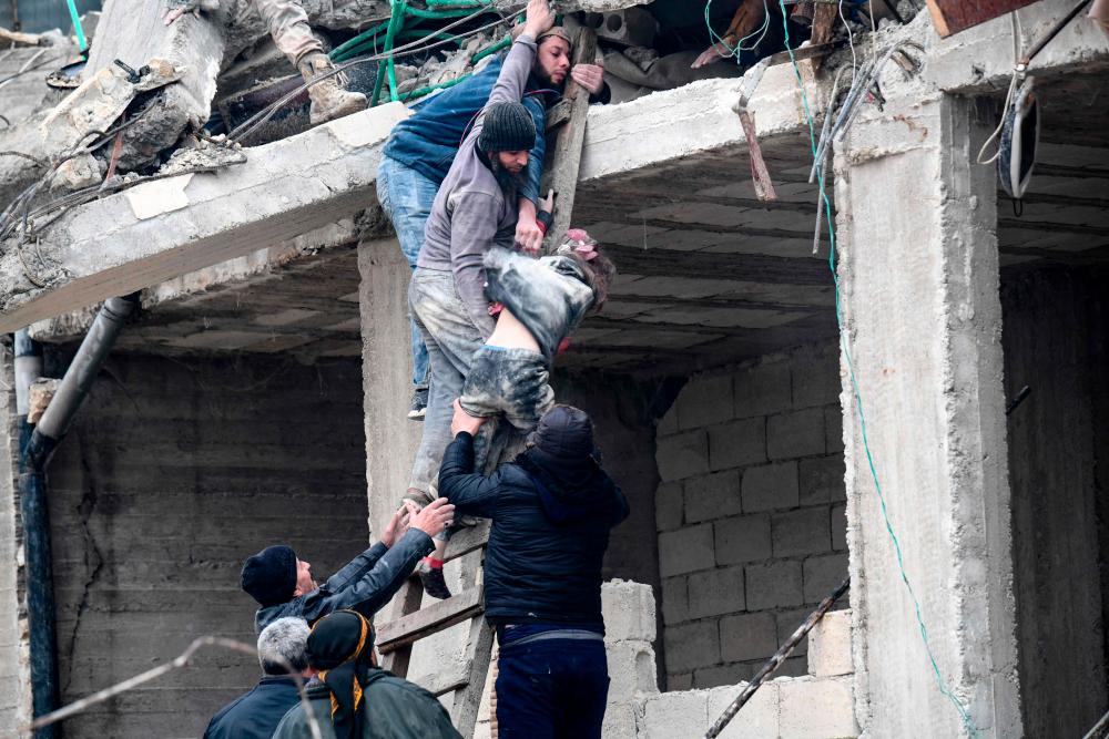 ‘So scared’: Fear of aftershocks in debris-strewn Turkey