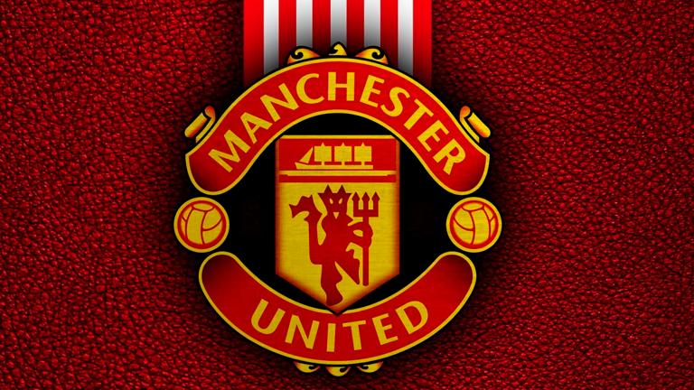 Solskjaer hopes Unitedâs resurgence can convince Pogba, Cavani to stay